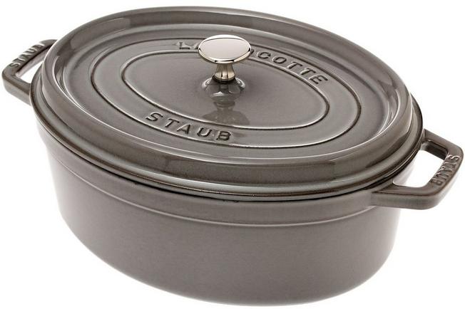 Staub - Cocotte in ghisa smaltata con coperchio cm. 28 colore nero