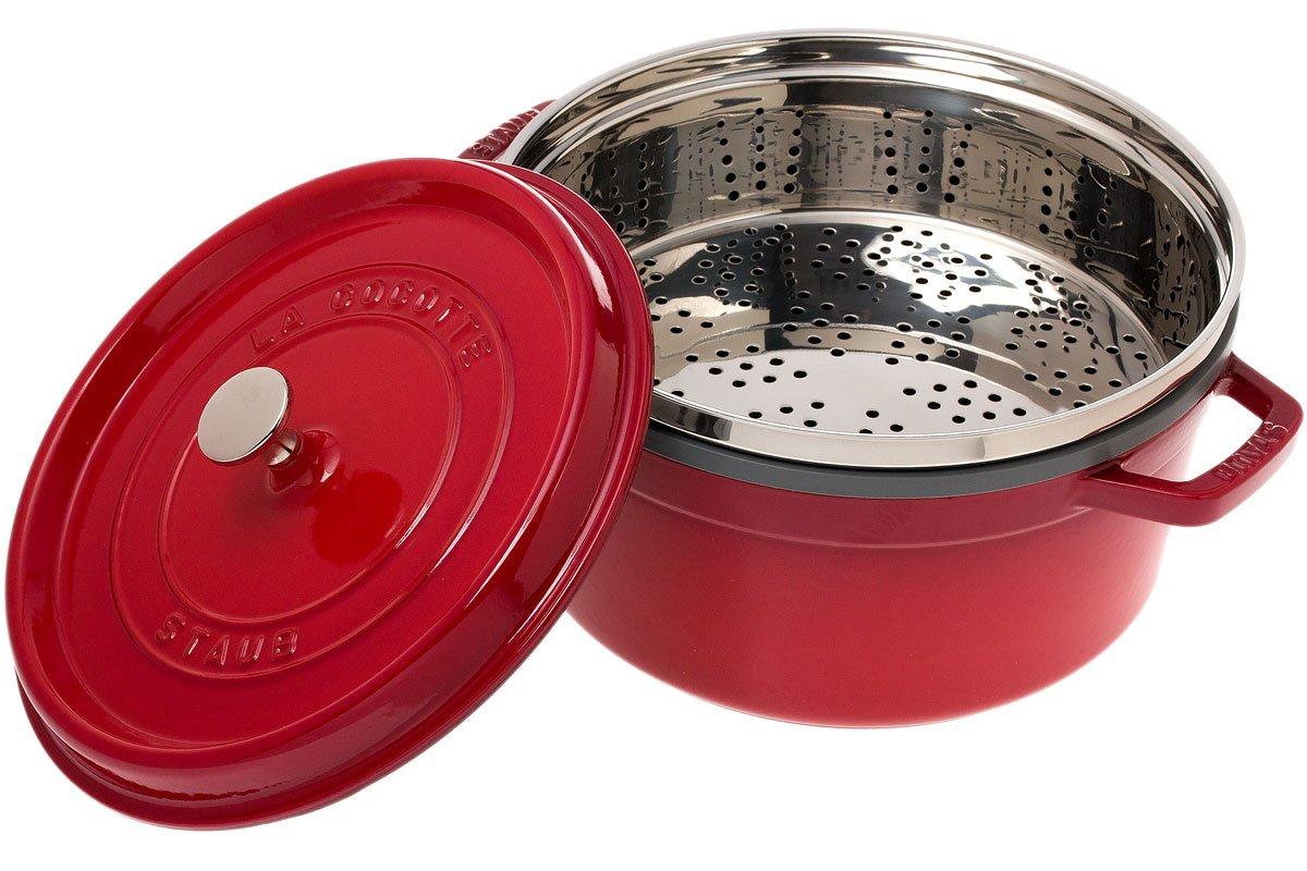 Staub braadpan cocotte 26cm, 5,2L, rood met stoominzet Voordelig kopen bij knivesandtools.nl