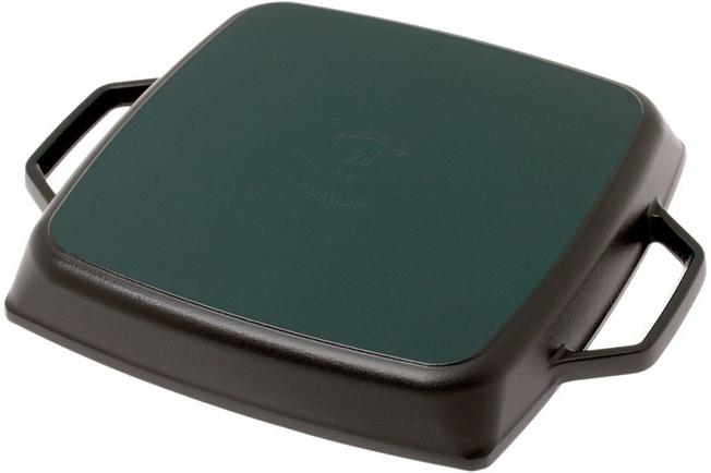 Staub grill pan/skillet 28 cm square, black