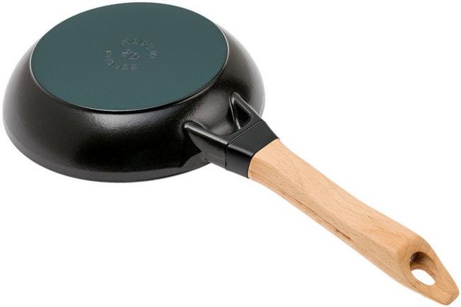 Staub cast iron pan, wooden handle, 20 cm, black 