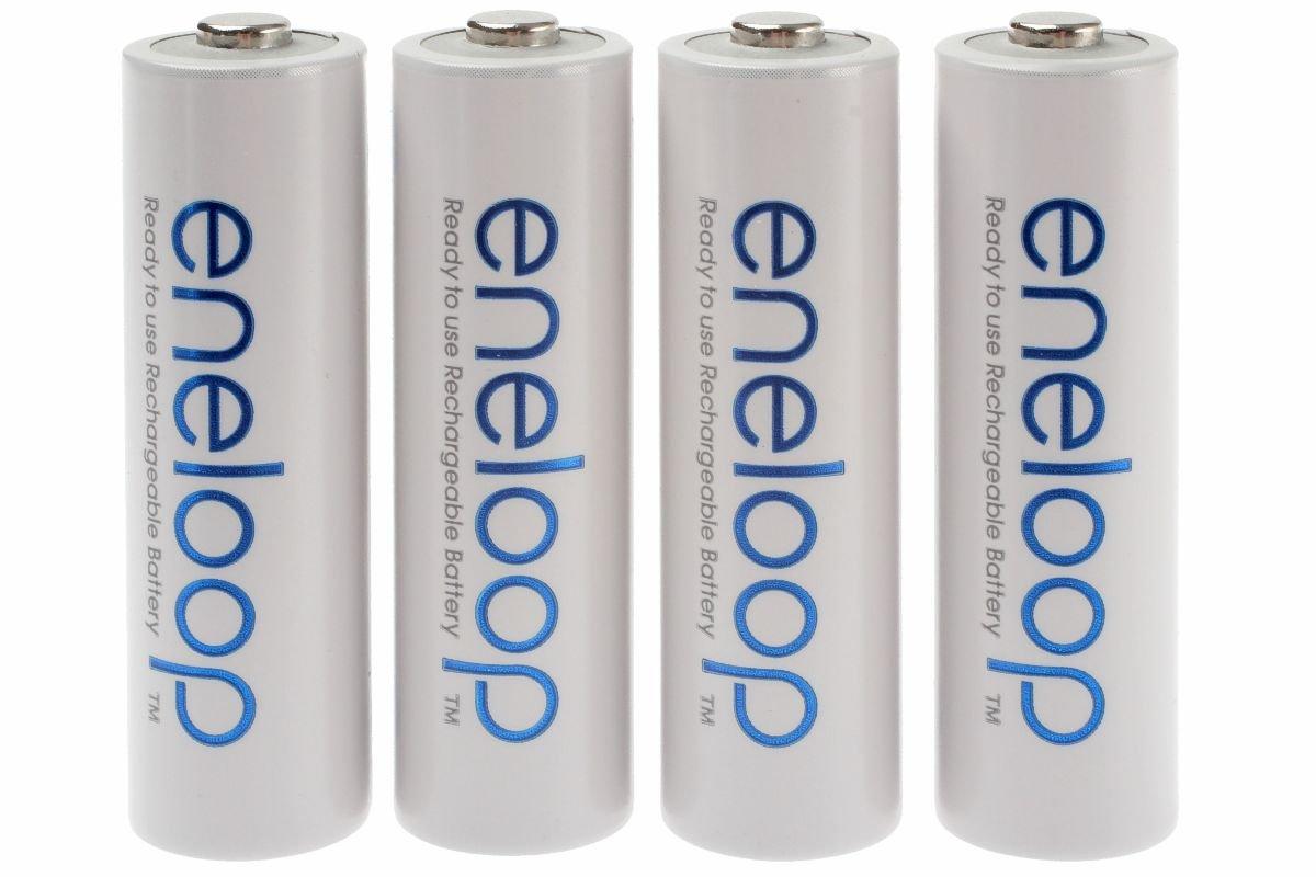 Pilas AA Eneloop 1900mAh con Cargador