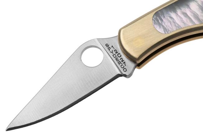 Immagine per Spyderco Bug C133AP Satin 12C27, Nickel Silver Abalone, coltello da tasca portachiavi
