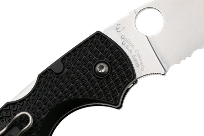 Afbeelding voor Spyderco Lil’ Native Lightweight Backlock 230SBK Black FRN, serrated zakmes