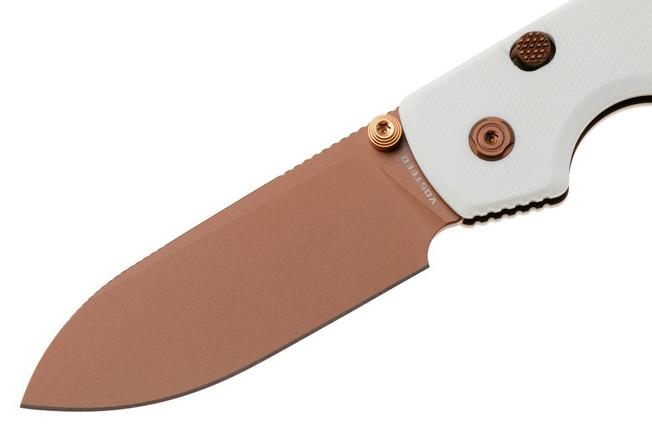 Afbeelding voor Vosteed Raccoon A2913 Copper Dune PVD 14C28N, White G10, zakmes, Yue Dong design