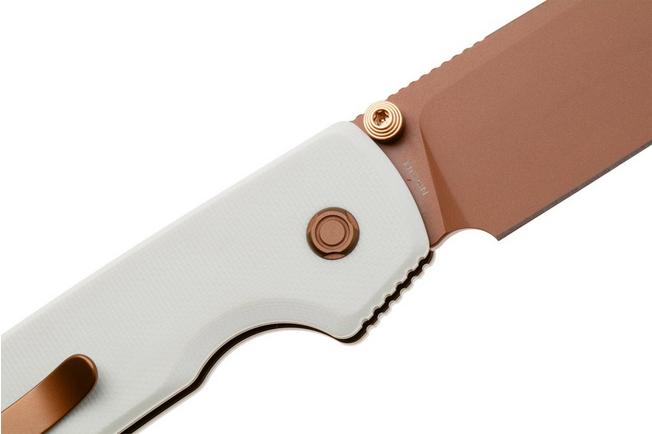 Afbeelding voor Vosteed Raccoon A2913 Copper Dune PVD 14C28N, White G10, zakmes, Yue Dong design