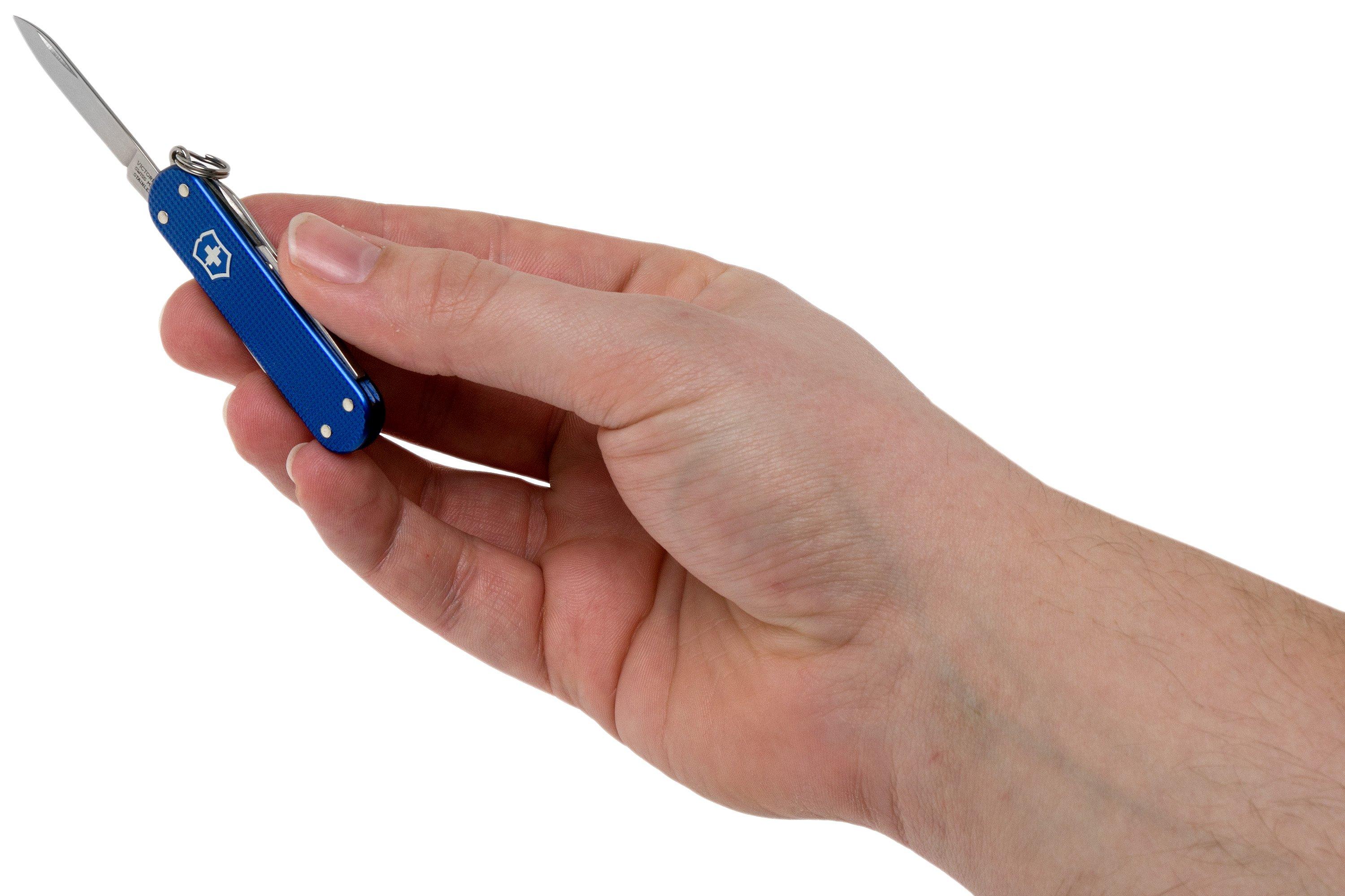 Victorinox Classic Alox Blue 0.6221-22R4.KTE1 Knivesandtools