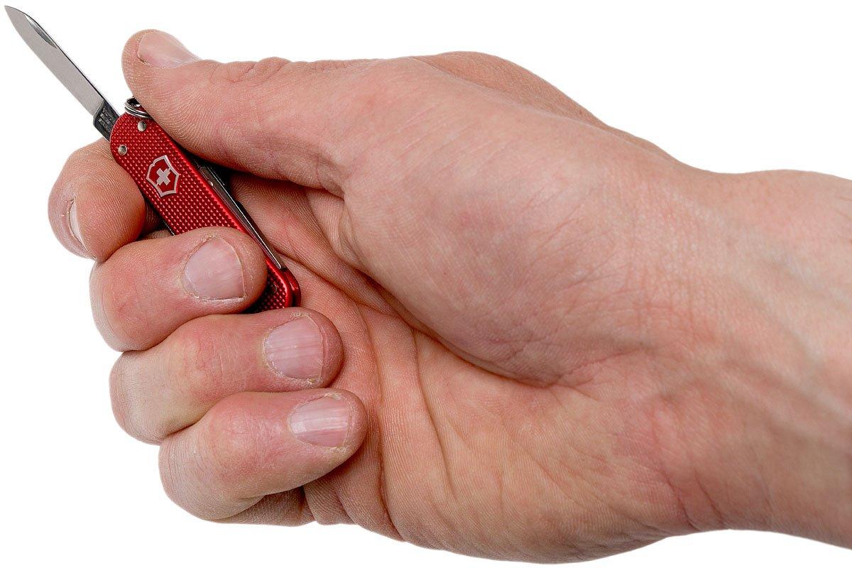 Victorinox Classic Alox Berry Red Limited Edition 2018 pocket knife 0.6221.L18 Advantageously shopping at Knivesandtools