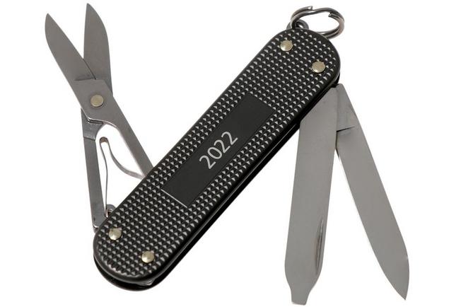 NEW! The 2022 Thunder Gray Alox Collection of Swiss Army Knives