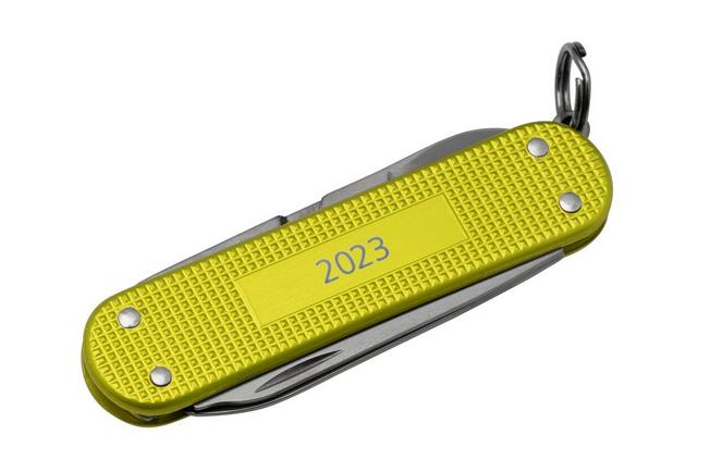 Victorinox Multiclip 4.1859 clip ceinture  Achetez à prix avantageux chez  knivesandtools.be