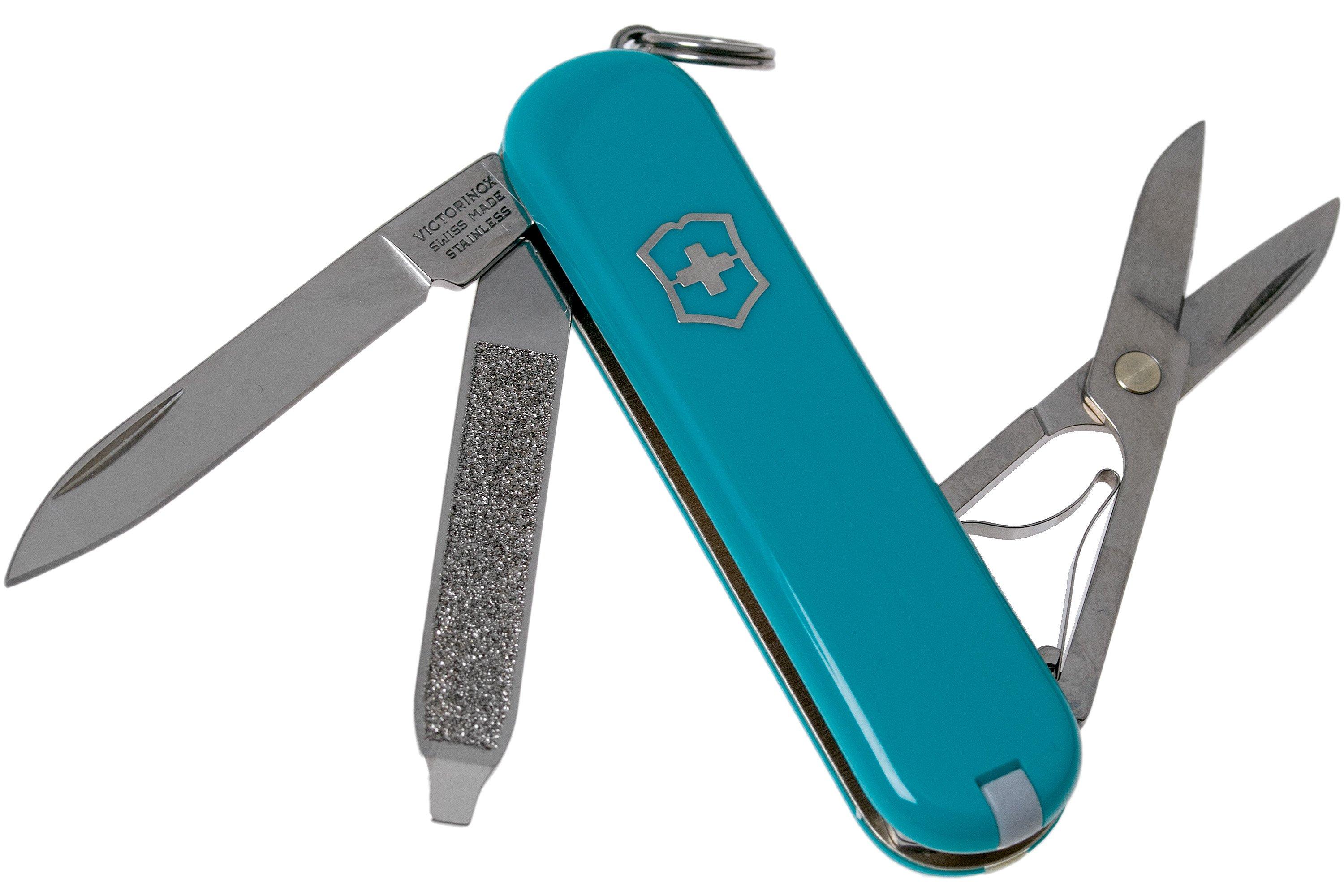 Victorinox Classic SD, coltellino svizzero piccolo (7 funzioni, lama,  forbici, lima per unghie) : : Deportes y aire libre