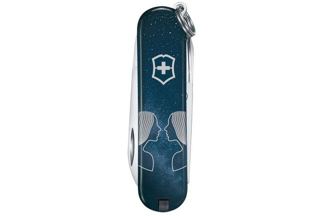 Image pour Victorinox Classic SD Zodiac Signs 2026, Gemini 0.6223.2GEM Couteau suisse