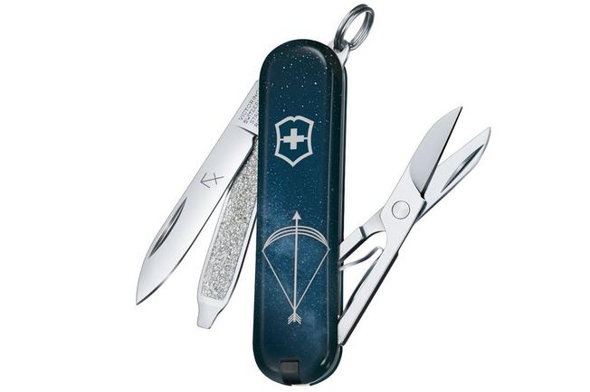 Image pour Victorinox Classic SD Zodiac Signs 2026, Sagittarius 0.6223.2SAG Couteau suisse