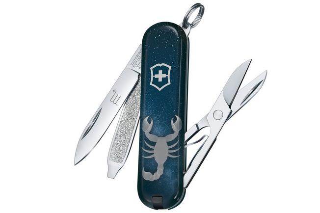 Image pour Victorinox Classic SD Zodiac Signs 2026, Scorpio 0.6223.2SCO Couteau suisse