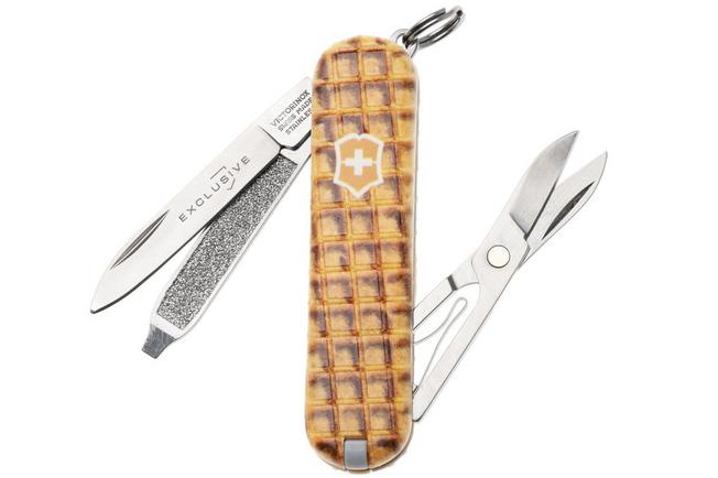 Image pour Victorinox Classic SD Stroopwafel Edition 0.6223.7R2 Knivesandtools Exclusive, couteau suisse