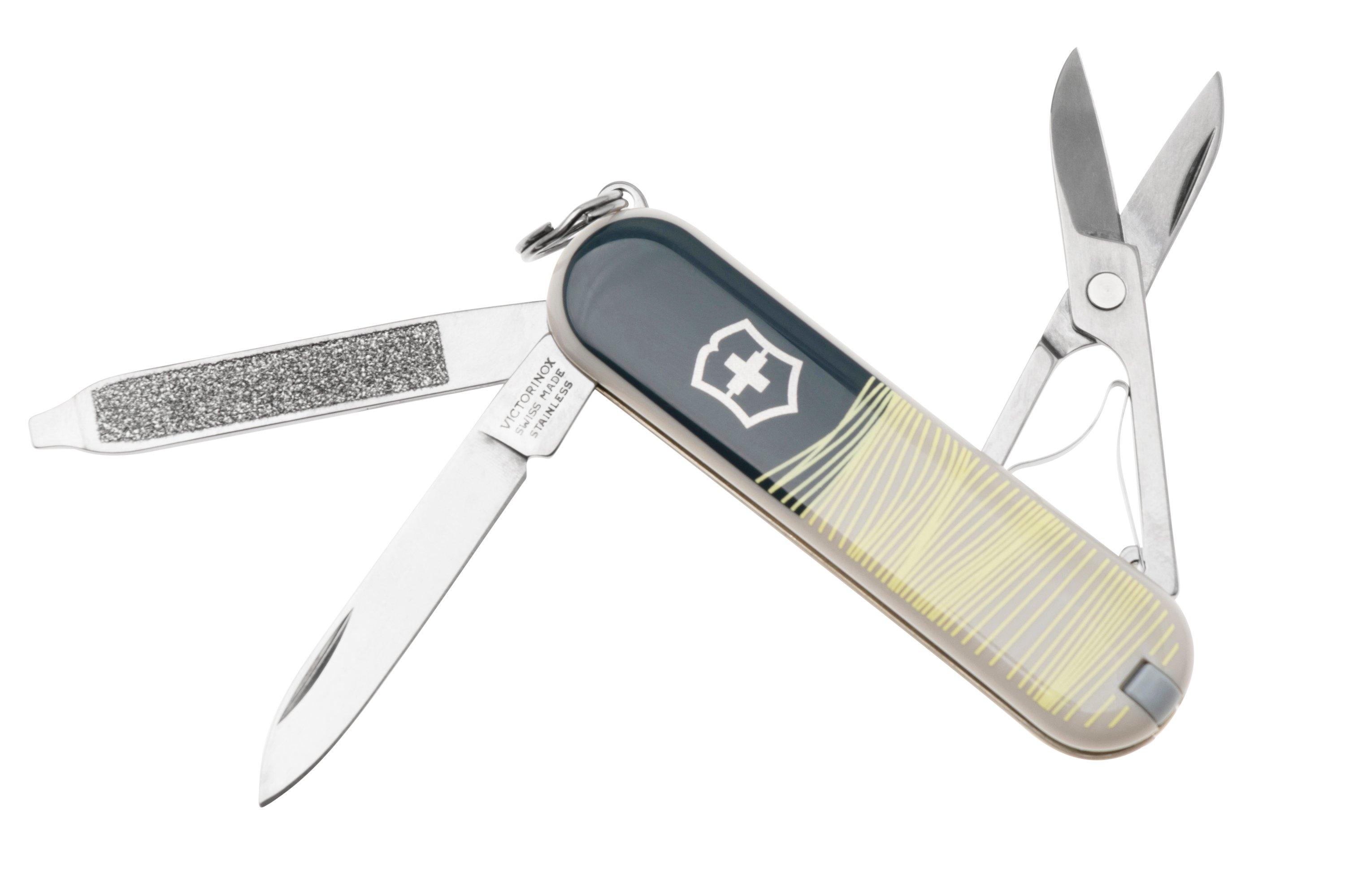 Victorinox Classic SD New York Style 0.6223.E22 Swiss pocket knife ...