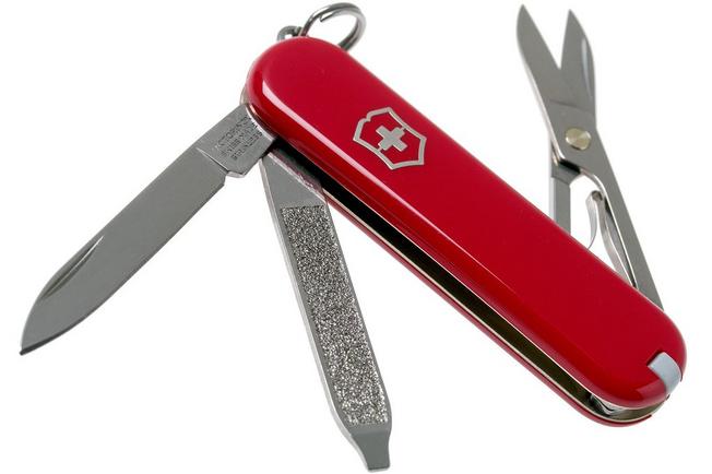 Victorinox Classic SD red Advantageously shopping at Knivesandtools