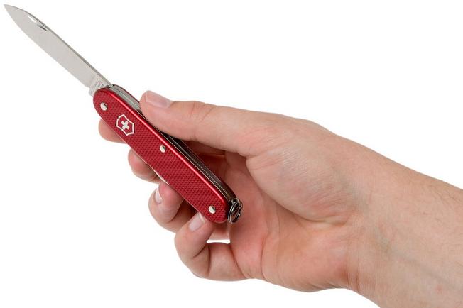 Victorinox pioneer outlet red