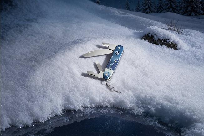 Afbeelding voor Victorinox Synergy Alox Winter Magic Limited Edition 2026 0.8211.22E1 Zwitsers zakmes