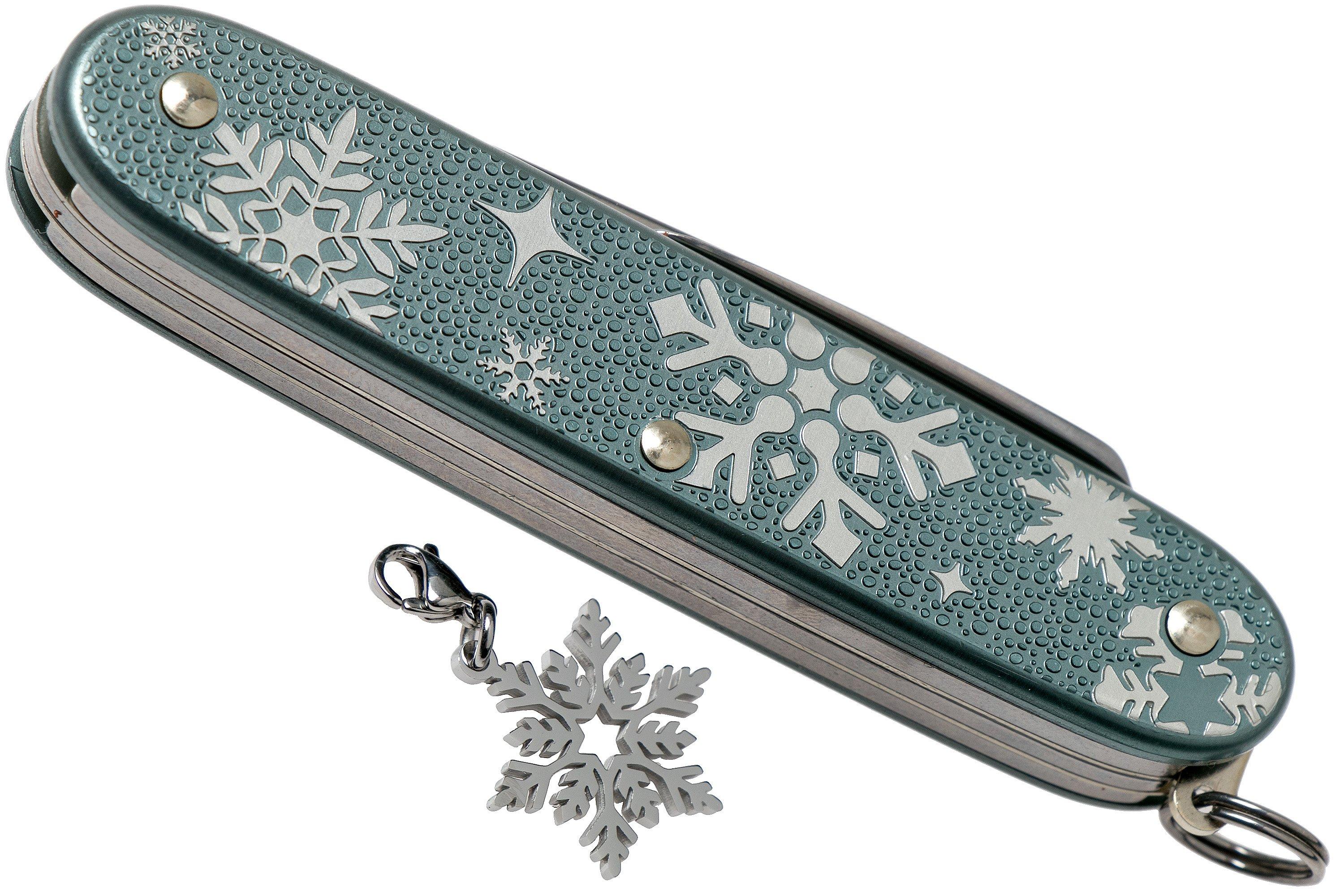 Victorinox Pioneer X Winter Magic Special Edition 2020 0.8231.22E1 Swiss pocket knife Advantageously shopping at Knivesandtools