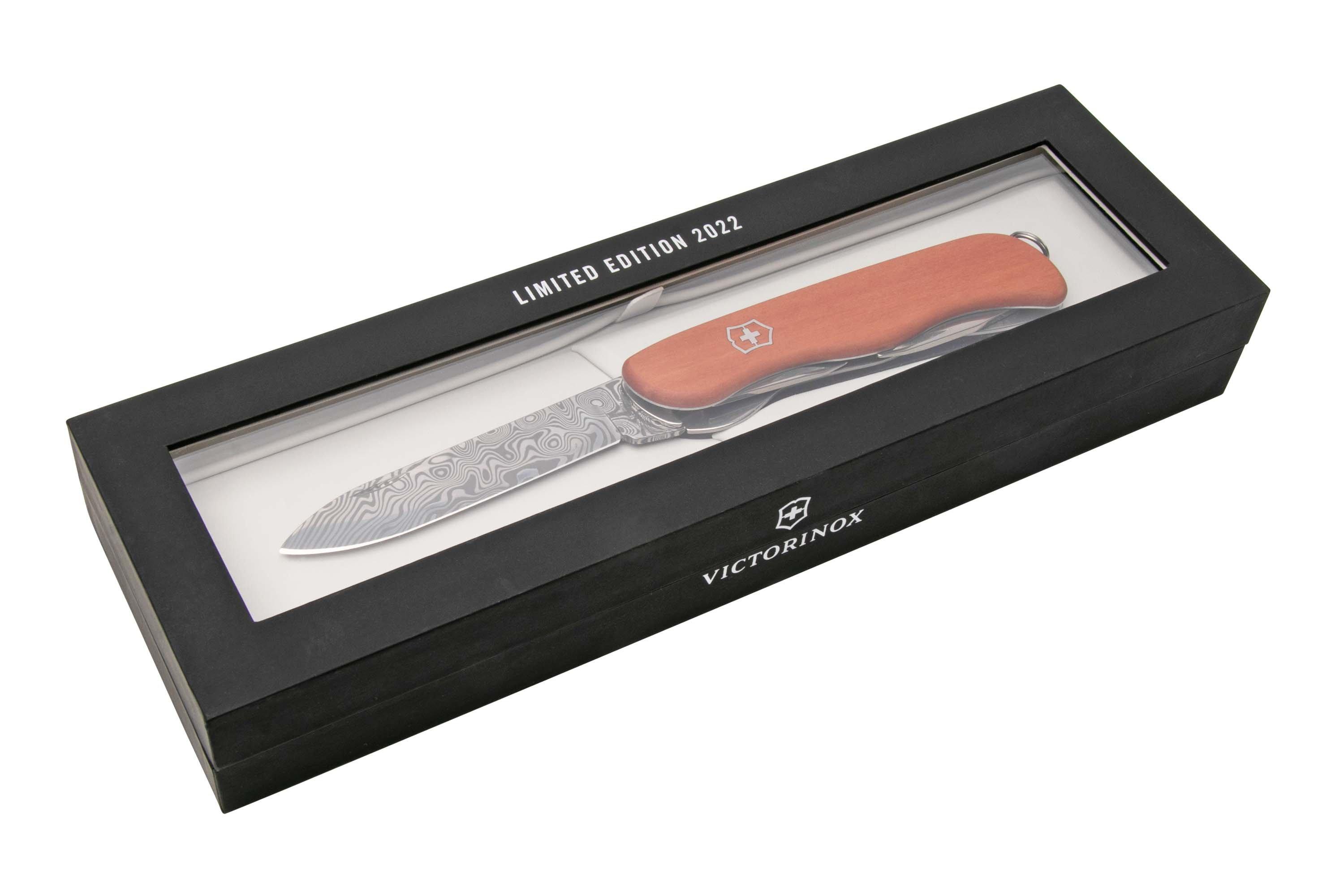 Victorinox Special Picknicker Damast, Pearwood, Limited Edition 2022 0. .