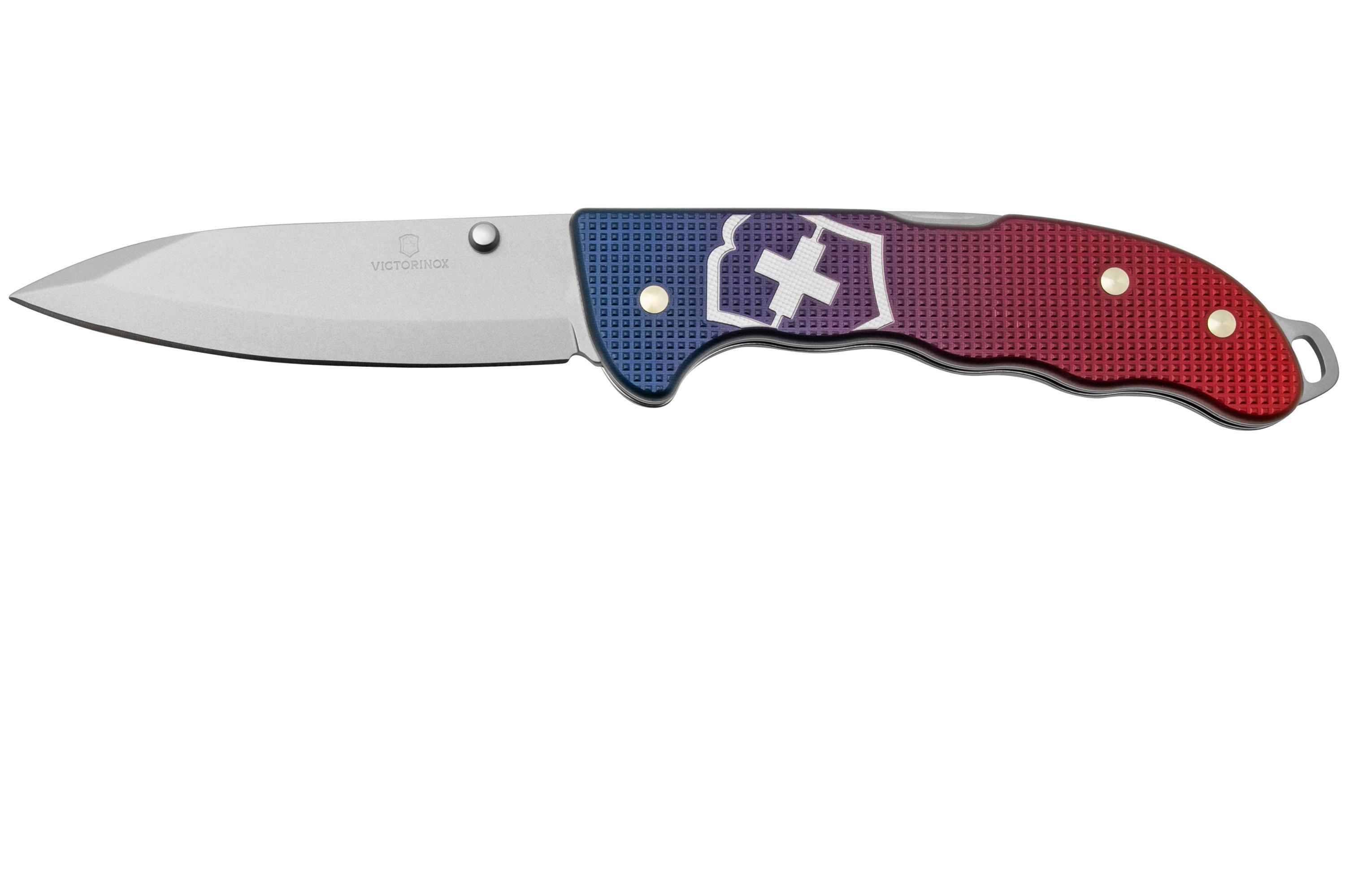 Victorinox hunter 2024 pro red