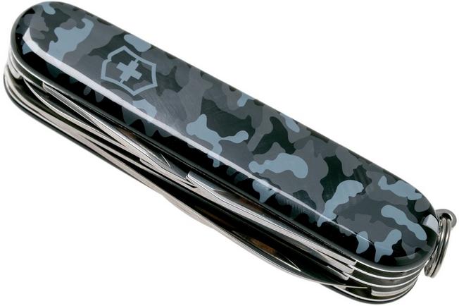 Victorinox Huntsman Navy Camouflage