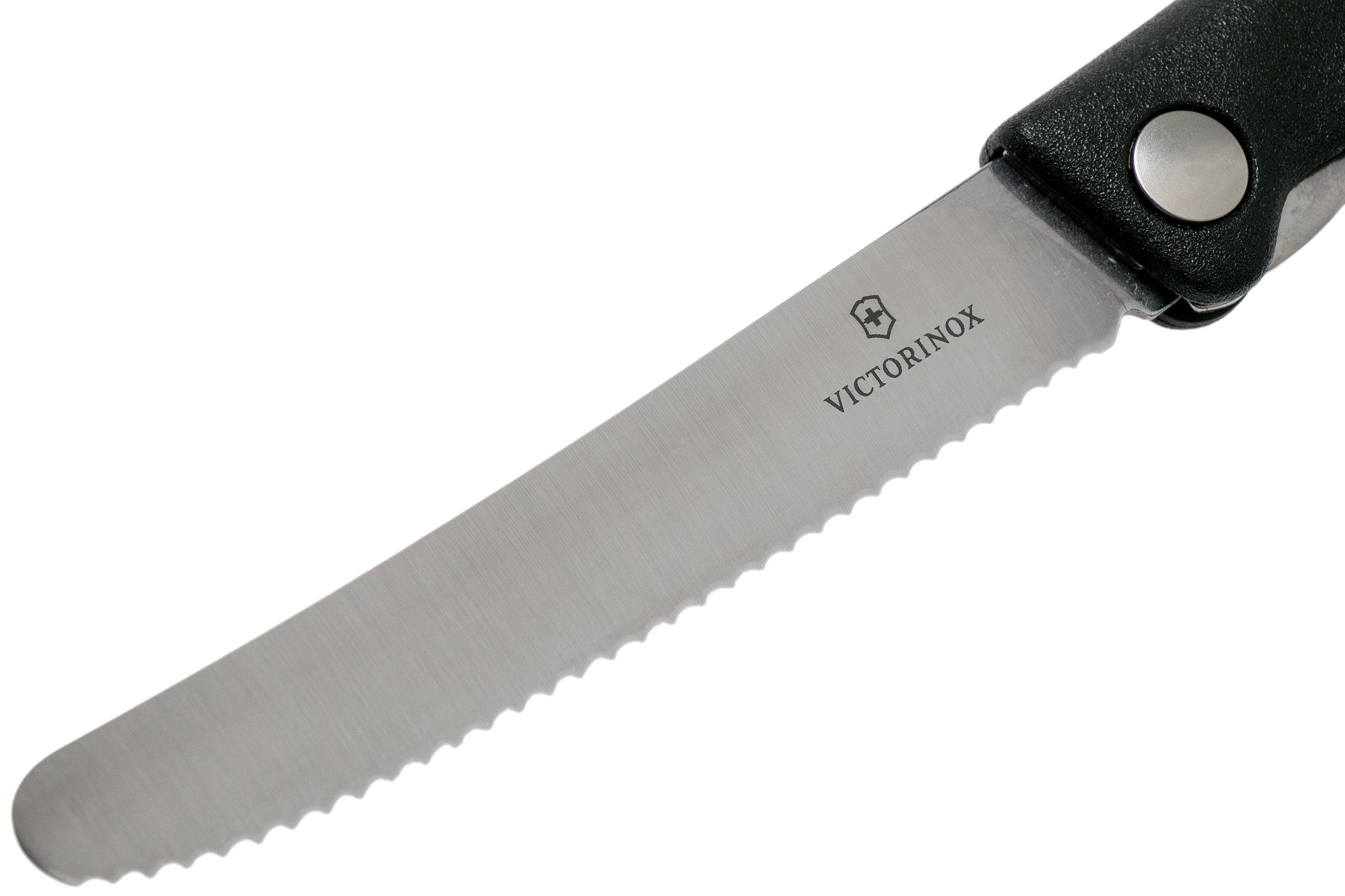 Victorinox SwissClassic coltello da verdure pieghevole nero, seghettato,  6.7833.FB