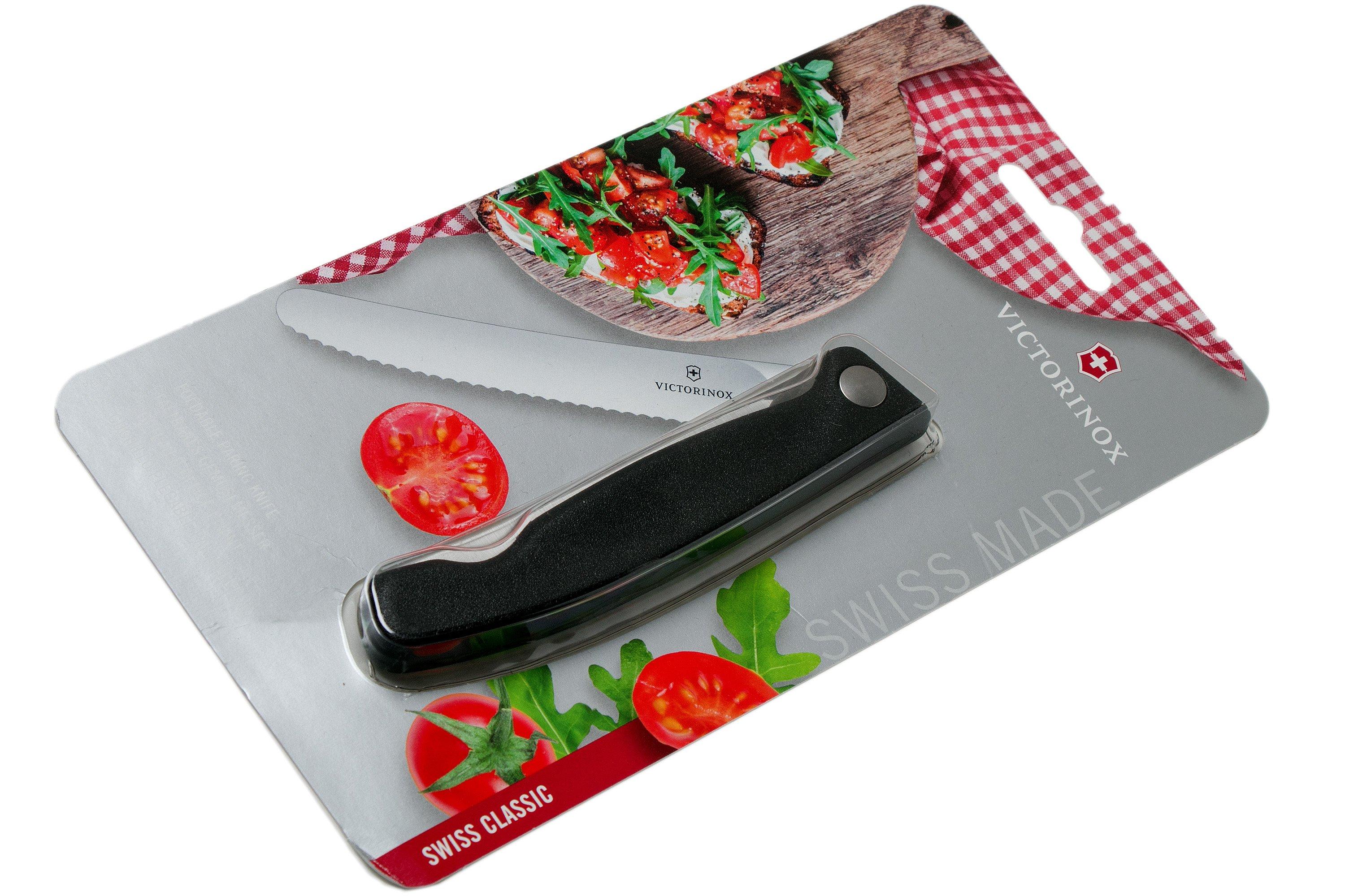 Victorinox SwissClassic foldable vegetable knife serrated black, 6.7833