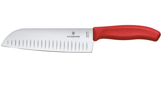 Imagen para Victorinox SwissClassic 6.8521.17C1B, santoku con ranuras, 17 cm, Chili Red
