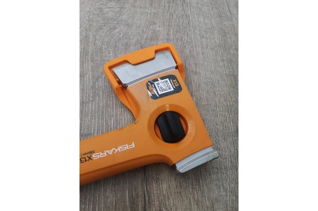 Image pour Fiskars X13 Ultra Light Hiking Axe, hache à main