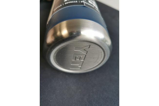 Bild für Yeti Rambler Bottle 18oz Chug Cap, Navy Blue, Thermoflasche mit Verschluss, 532 ml