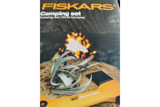 Bild für Fiskars X5 Camping Set mit Beil, Säge und Messer