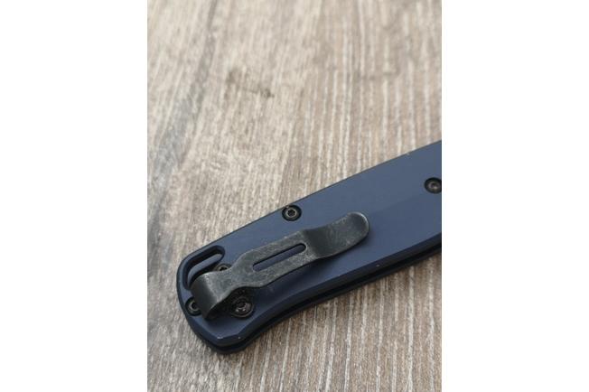 Obraz dla Nóż składany Benchmade Bugout 535SL-13 Crushed Silver Cerakote CPM S90V, Crater Blue Aluminum