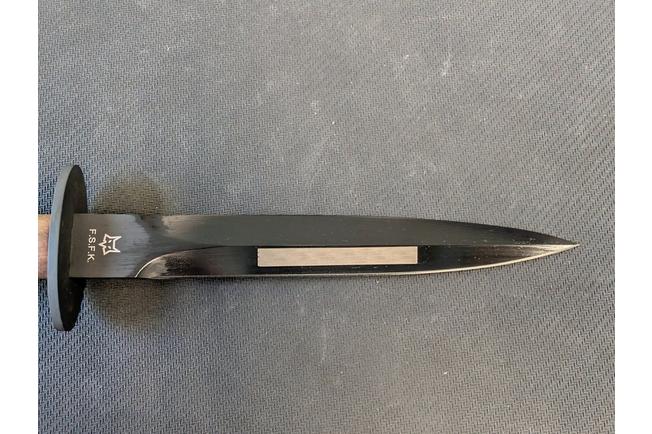 Bild für Fox Fairbairn Sykes FX-592WAF Wallnut Handle, Hill Knives Design