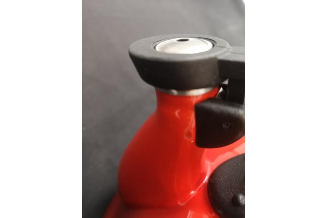 Bild für Le Creuset Tradition Wasserkessel 2,1 l, kirschrot