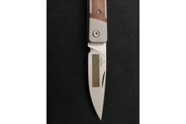 Afbeelding voor Kizer Little Grand V2670A1 Satin Nitro-V, Aluminium Mkuruti Wood, zakmes, Jonathan Styles design
