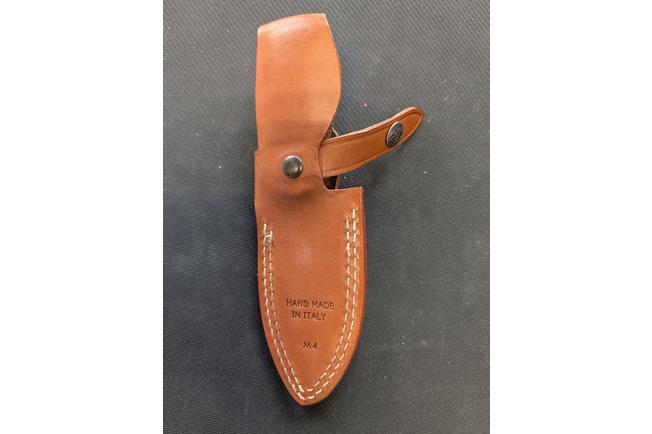 Afbeelding voor LionSteel M4-WN M390, walnut handle