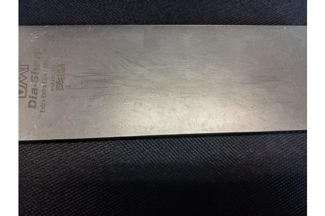 Image pour DMT DiaSharp 8x3 D8ME-EE extra fine/extra extra fine, pierre à aiguiser diamantée double face, 7.5 x 20 cm