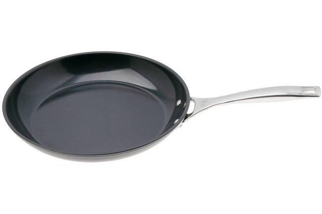 Afbeelding voor Le Creuset Frying Pan, Essential Non-Stick Ceramic koekenpan, 28cm