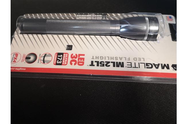 Afbeelding voor Maglite ML25LT MagLED zaklamp 3-C cell, grijs