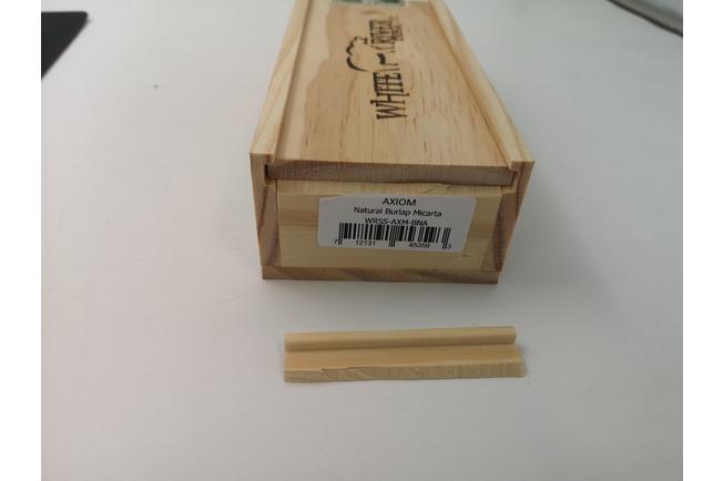 Imagen para White River Knives Axiom WRSS-AXM-BNA Stonewashed MagnaCut, Natural Burlap Micarta, cuchillo de caza, diseño de Smith and Sons