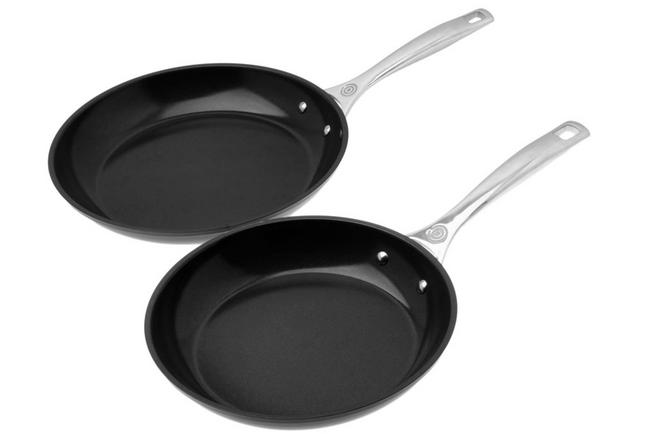 Afbeelding voor Le Creuset Frying Pan Set, 24 en 28 cm Essential Non-Stick Ceramic koekenpannen, 24 28 cm
