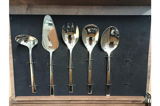 Bild für Amefa Metropole 1170, 78-teiliges Besteckset im Holzkasten