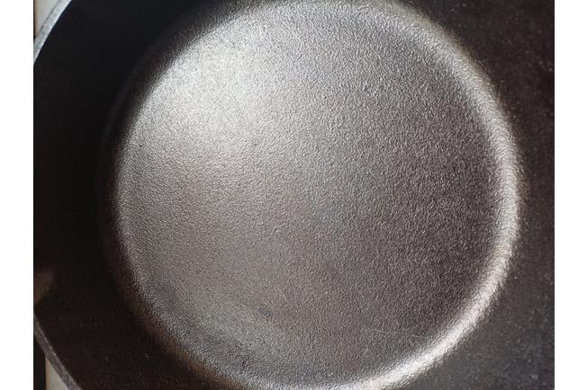 Imagen para Lodge Classic Cast Iron Skillet L6SK3 sartén, 23 cm