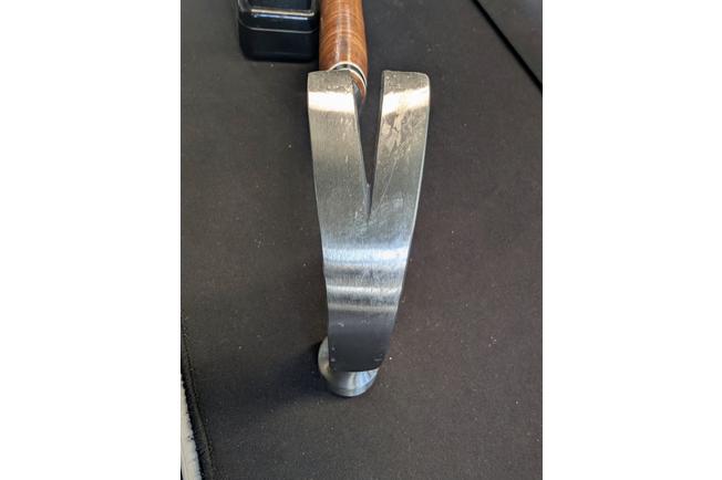 Obraz dla Młotek ciesielski Estwing E12C Curved Claw Hammer EWEE12C Stacked Leather Grip, 340 gram