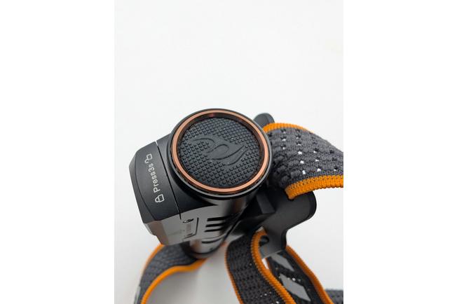 Bild für Fenix HM71R aufladbare Stirnlampe, 2700 Lumen