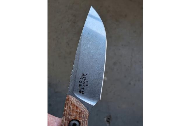 Image pour White River Knives Axiom WRSS-AXM-BNA Stonewashed Magnacut, Natural Burlap Micarta, couteau de chasse, Smith and Sons design