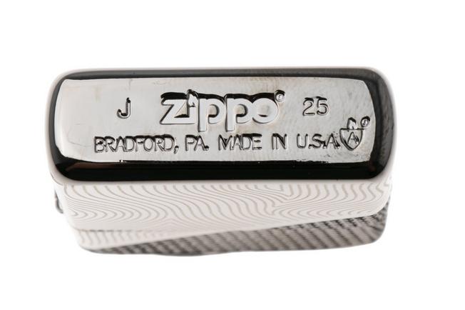 Afbeelding voor Zippo Armor Z Pattern Design High Polish Black 60007720, aansteker