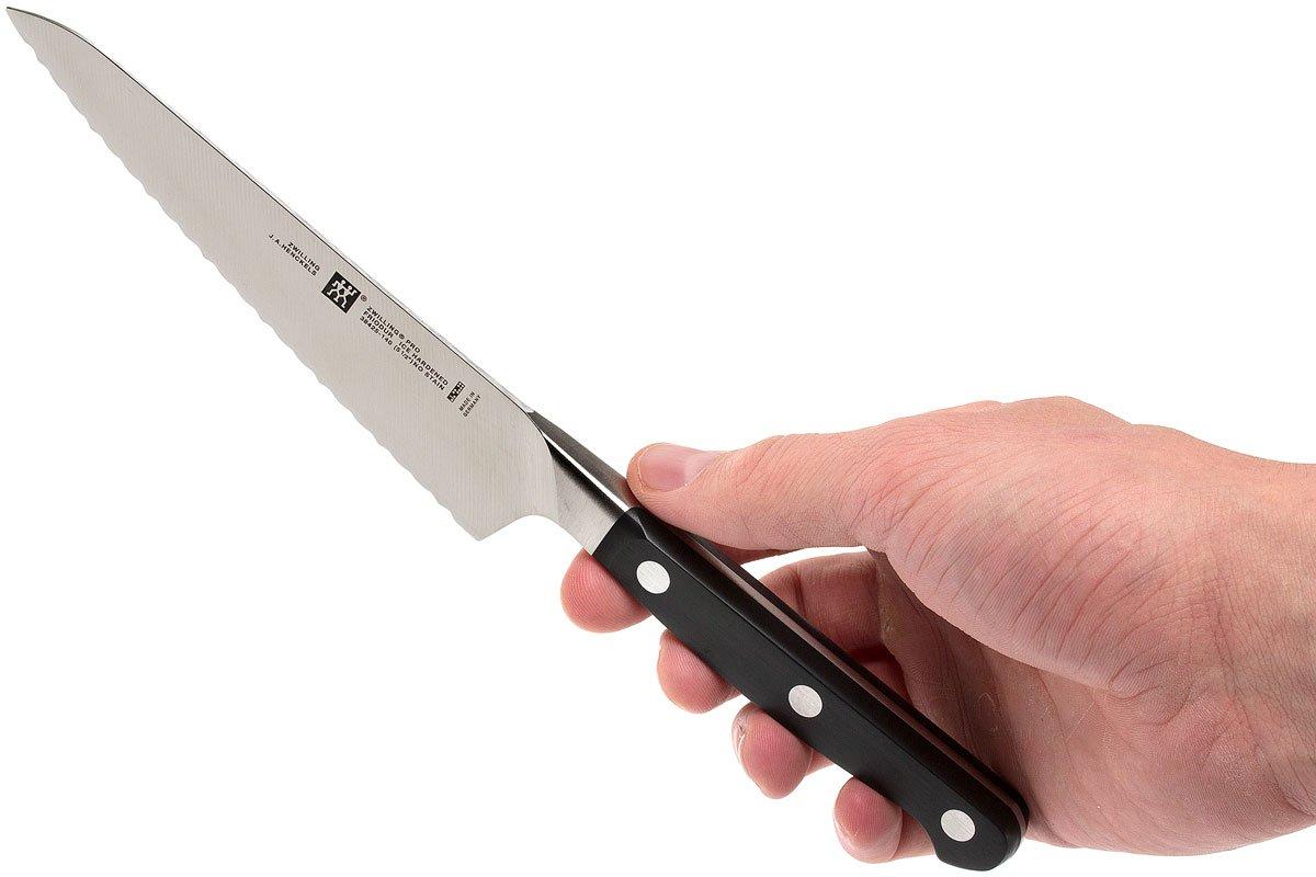 Zwilling Pro serrated chef's knife 14cm, 38425141 Advantageously