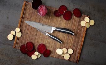 Couteaux de cuisine Zwilling : modification de la gravure sur les lames